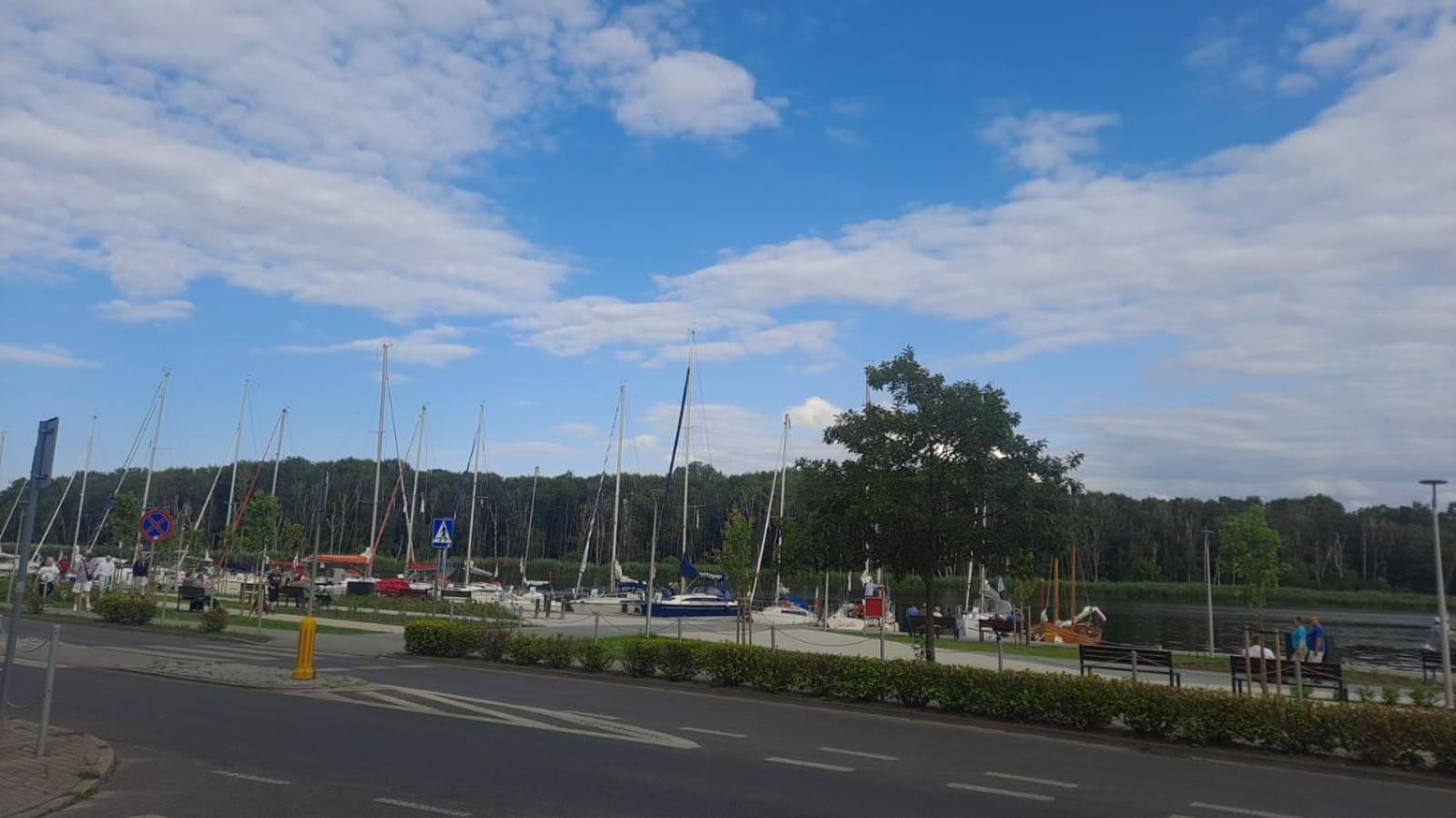 Dom W Centrum Dziwnowa Exteriör bild